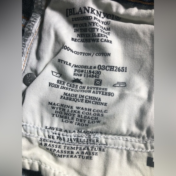 NWT Blank NYC The Cooper High Rise Slim Straight Jeans with Side Slit - Size 30 - Picture 3 of 4